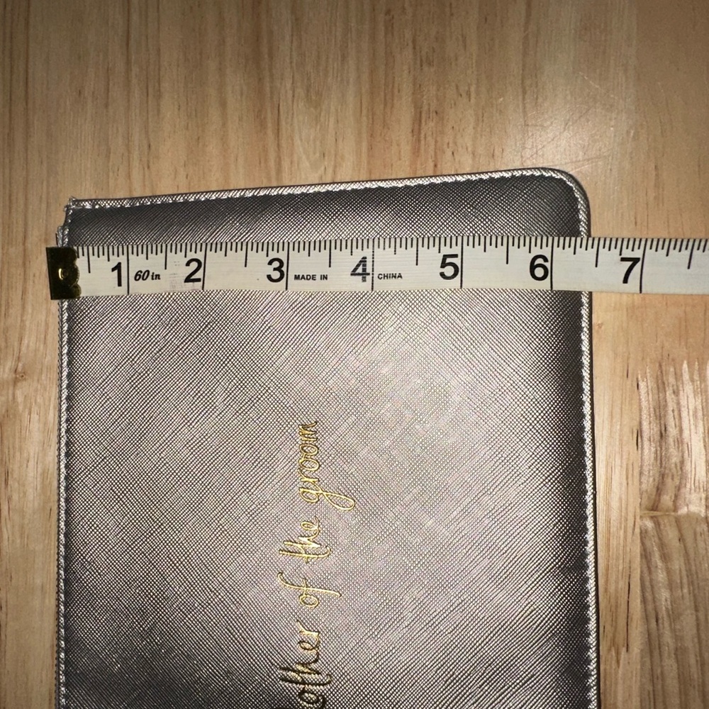 Elegant Silver Wristlet with Gold Accents - Picture 4 of 8